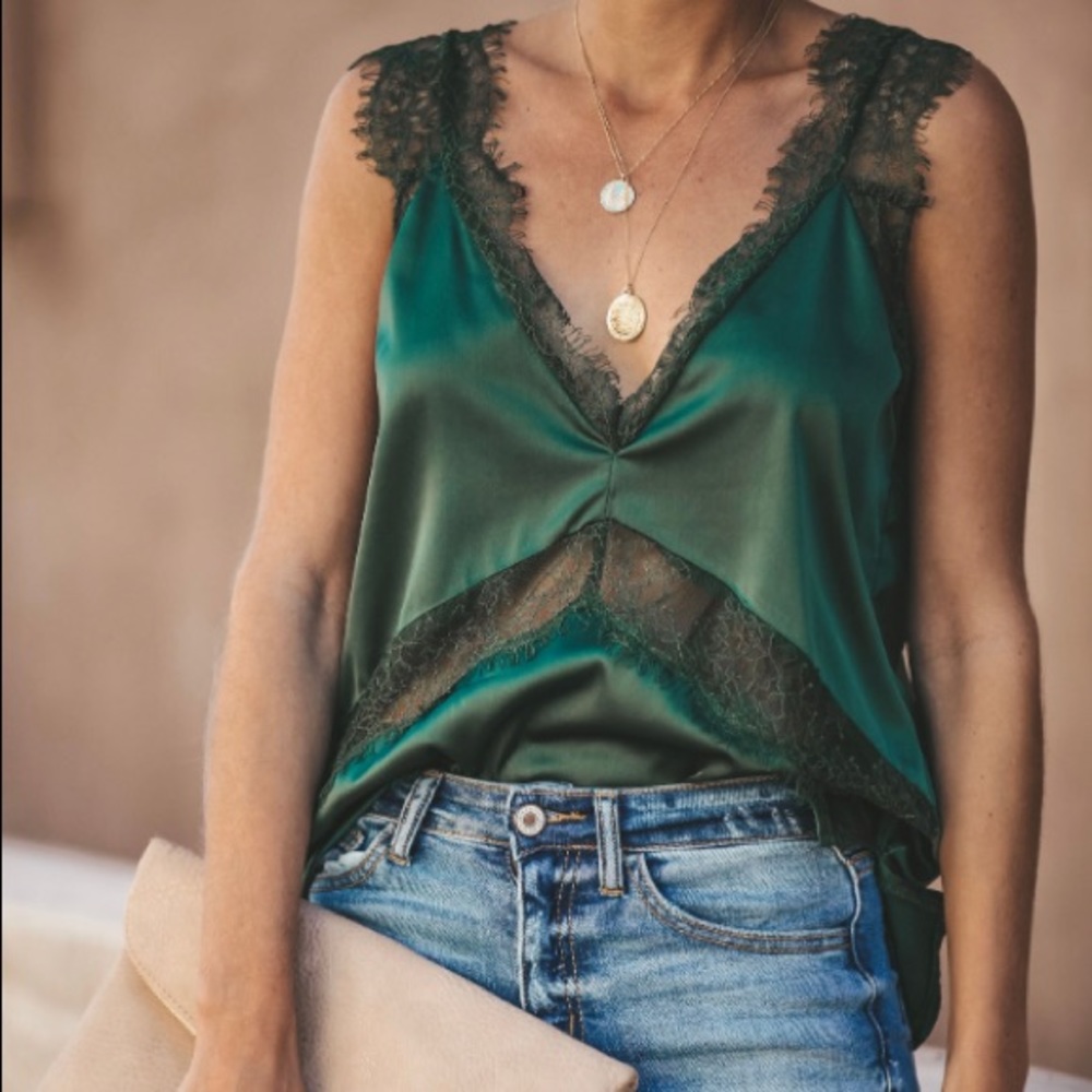 VICI Paramount Lace Mix Cami Tank (NWT)